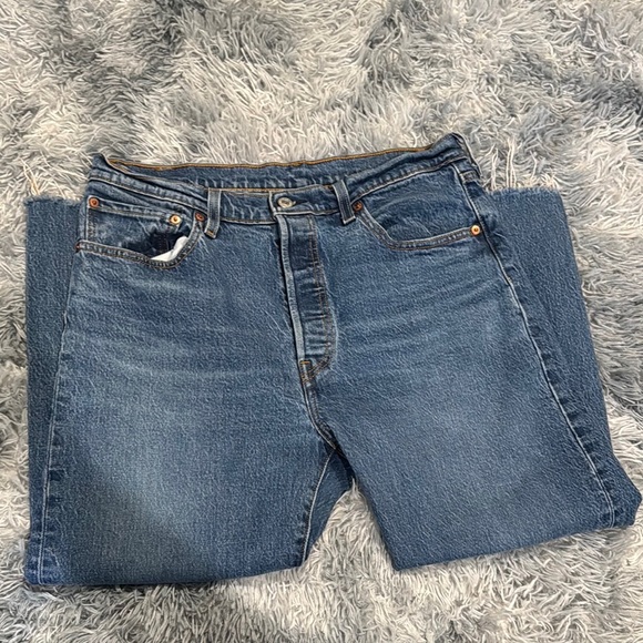 Levi's CAPRI Blue Denim Jeans with Signature Patch - Picture 5 of 12